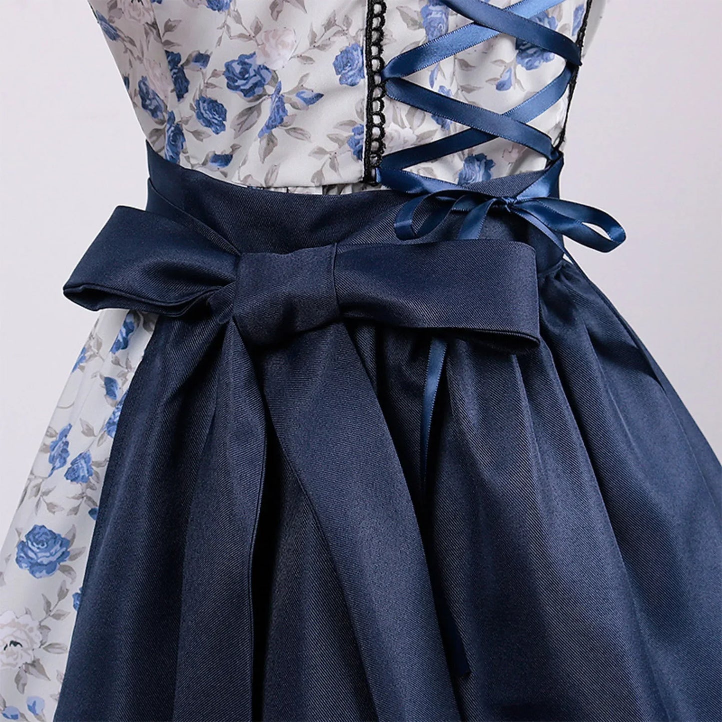 Oktoberfestkleid mit Schnürung und Schürze, traditionelle bayerische Bierkostüme, deutsche Dirndl-Partykleider